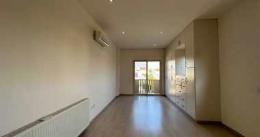 STUNNING 5 BEDROOM VILLA ON LARGE PLOT WITH SWIMMING POOL - LARGE GARDEN- EXTRA SEPARATE  APARTMENT - CENTAL LIMASSOL