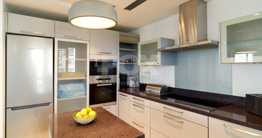 Modern Fully Furnished Three Bedroom Apartment for rent in Potamos Germasogeias