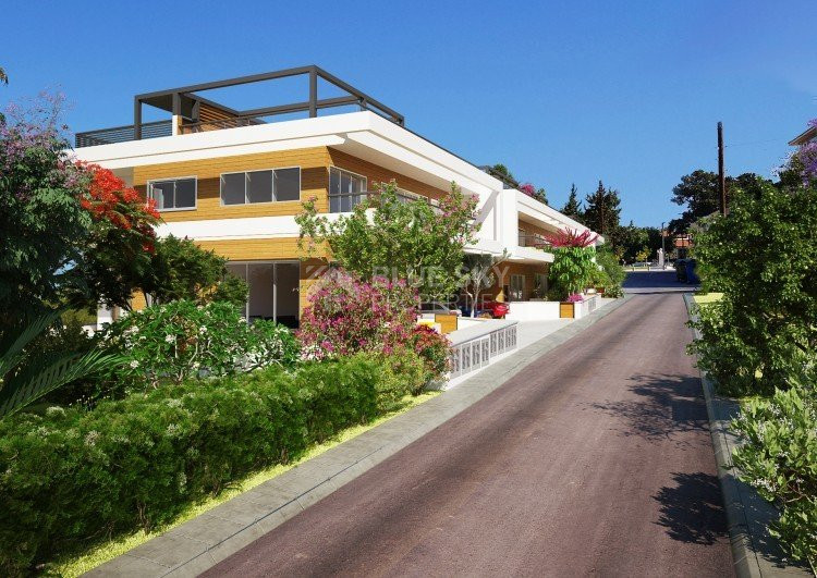 Three Bed luxury apartment In the city center of Paphos, for sale.