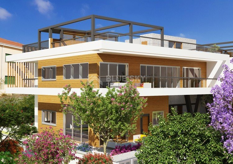 Three Bed luxury apartment In the city center of Paphos, for sale.