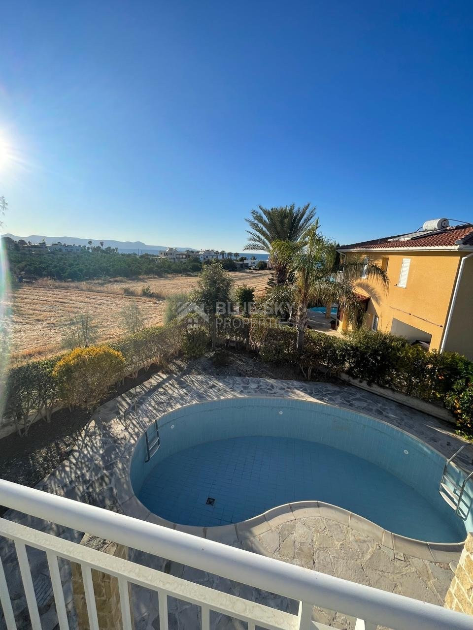 Three bedroom detached villa with swimming pool in Argaka