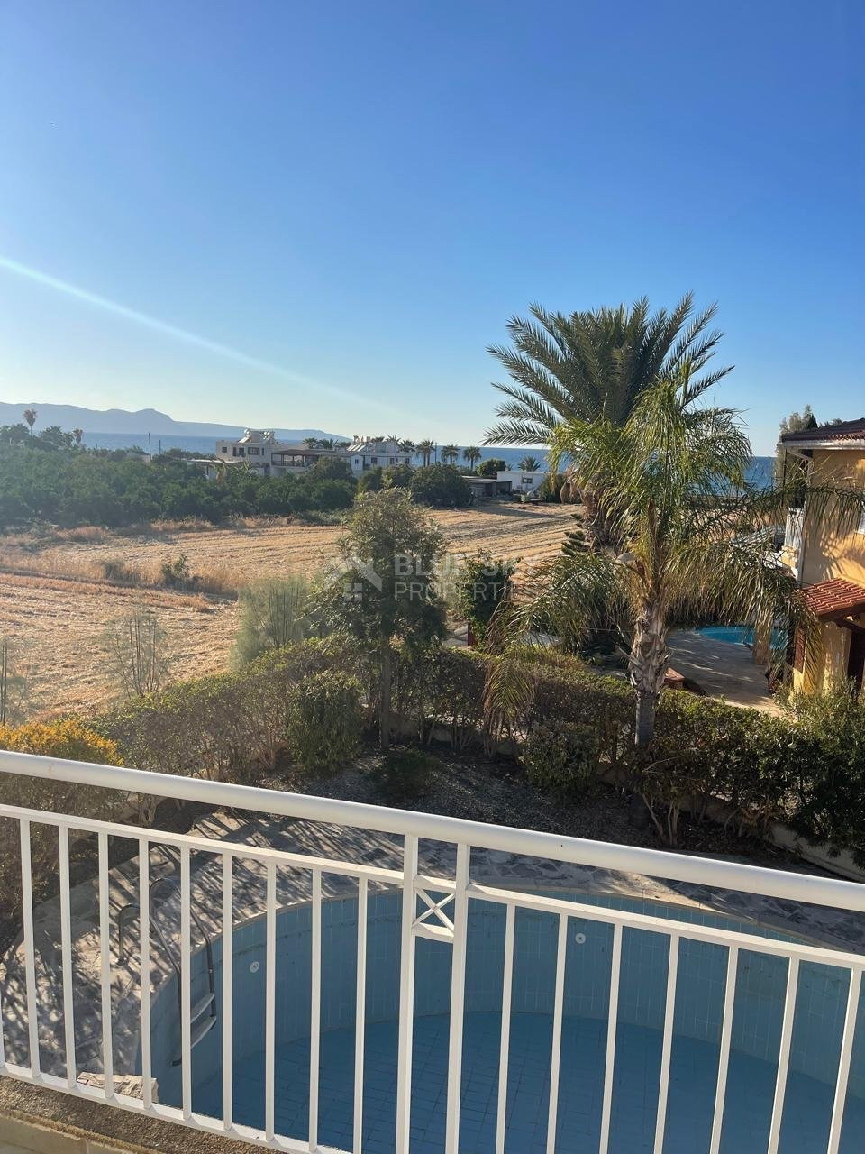 Three bedroom detached villa with swimming pool in Argaka