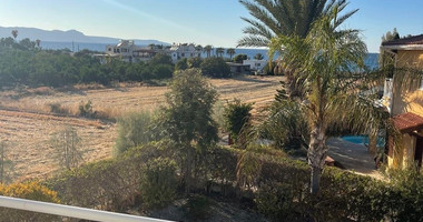 Three bedroom detached villa with swimming pool in Argaka