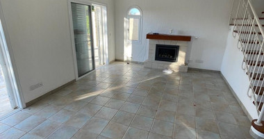 Three bedroom detached villa with swimming pool in Argaka