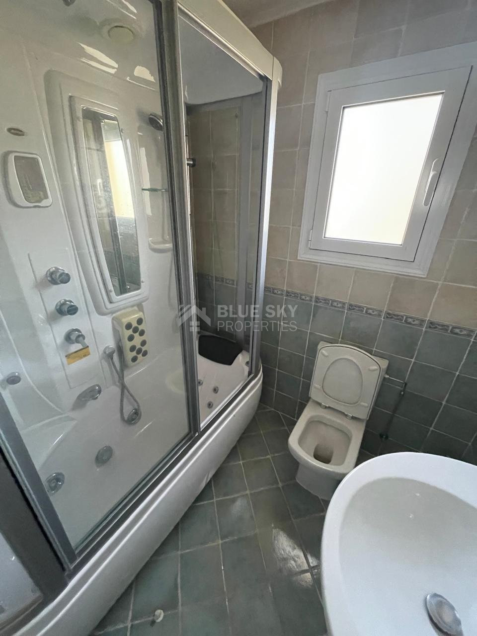 Three bedroom detached villa with swimming pool in Argaka