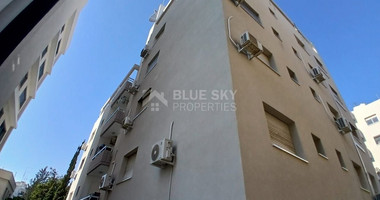 Three-Bedroom Apartment for sale in Neapoli: 100m from the Beach & Renovated Building