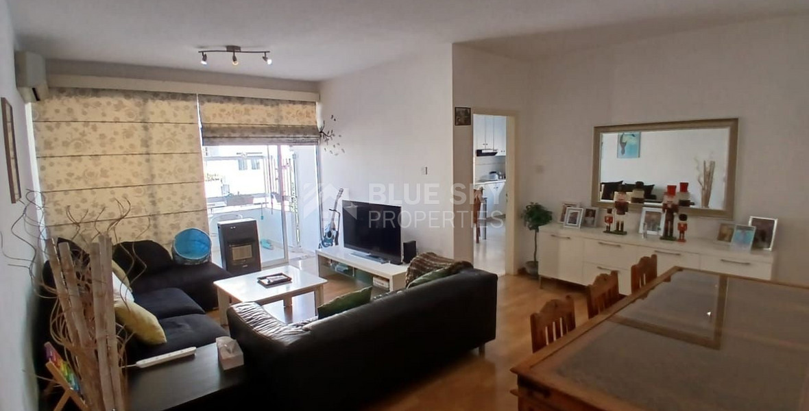 Three-Bedroom Apartment for sale in Neapoli: 100m from the Beach & Renovated Building