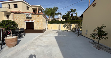 For Sale: Charming & Renovated 2-Bedroom Bungalow in Acheleia, Paphos