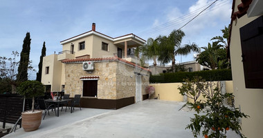 For Sale: Charming & Renovated 2-Bedroom Bungalow in Acheleia, Paphos