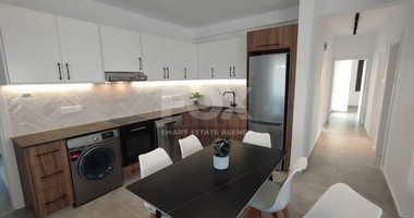 Modern three Bedroom, Ground Floor Apartment with a small Garden  in Geroskipou