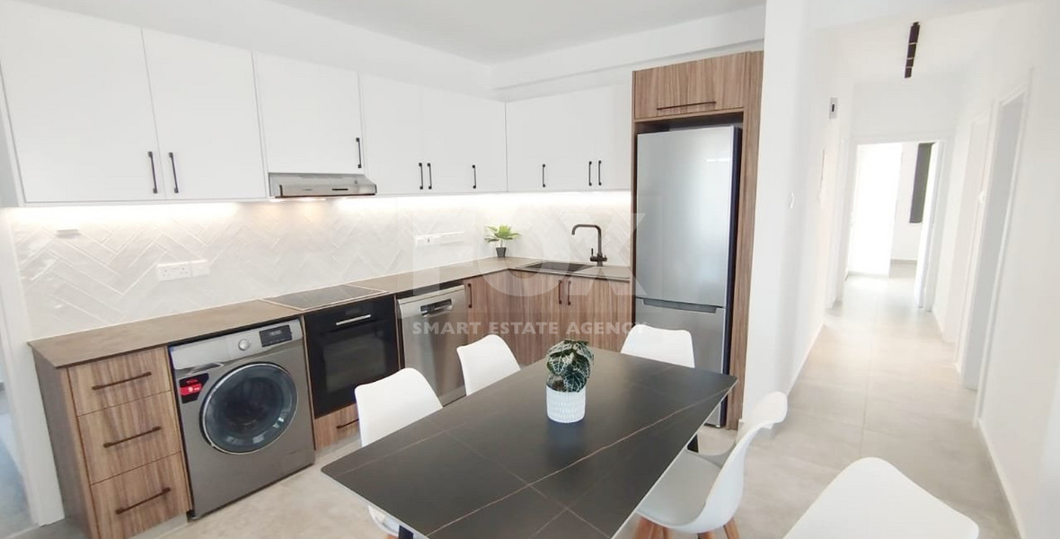 Modern three Bedroom, Ground Floor Apartment with a small Garden  in Geroskipou