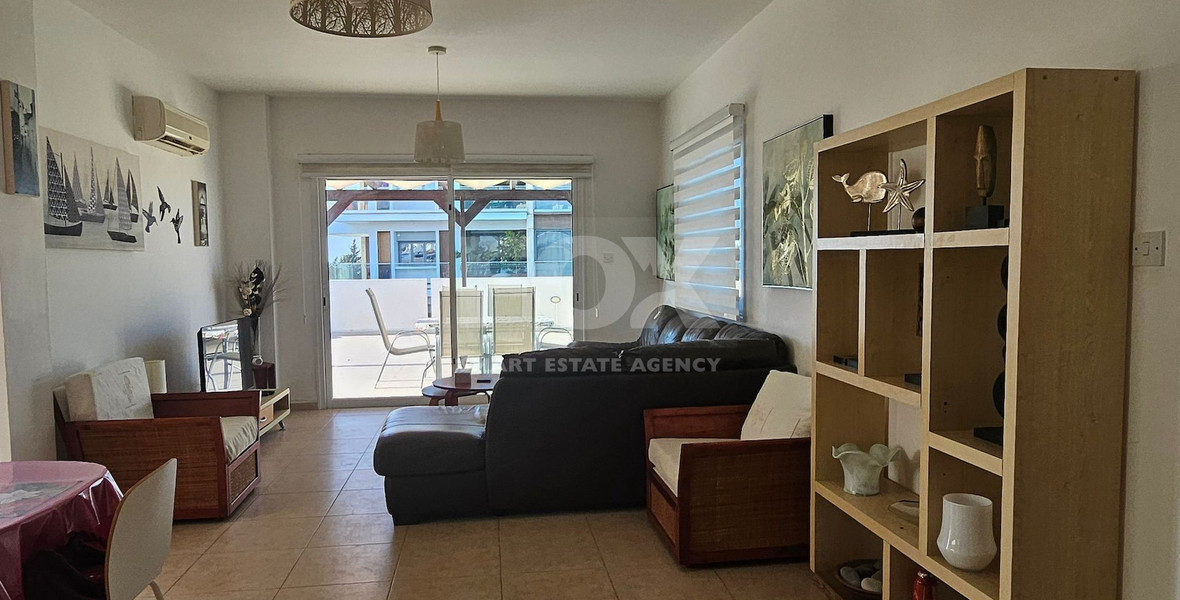 Stunning Fully Furnished Penthouse Apartment in Universal, Paphos