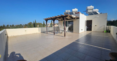 Stunning Fully Furnished Penthouse Apartment in Universal, Paphos