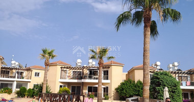 Charming Two-Bedroom Apartment with Large Communal Pool in Universal, Kato Paphos