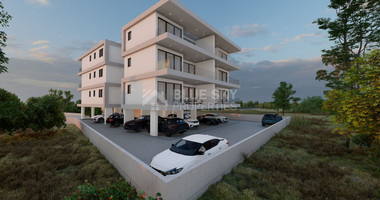 Three bedroom apartment in Universal area near Paphos center