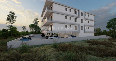 Three bedroom apartment in Universal area near Paphos center