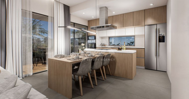 Three bedroom apartment in Universal area for sale  in Paphos