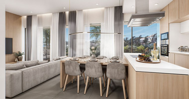 Three bedroom apartment in Universal area for sale  in Paphos