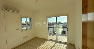 Two bedroom maisonette with roof garden in universal area