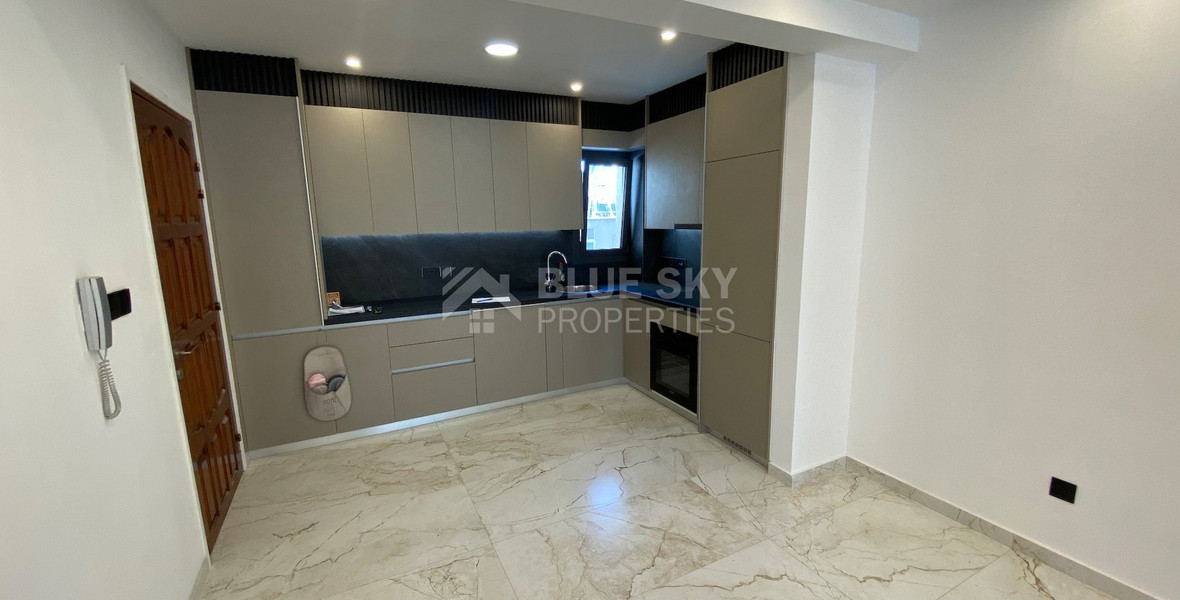 Modern Fully Furnished Two Bedroom Apartment in Universal