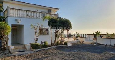 Secluded and Stunning  Detached Villa with Panoramic Sea View in Kissonerga