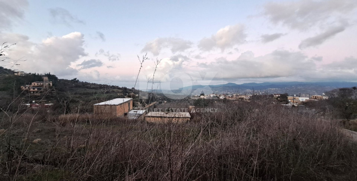 Residential land in Kritou Tera village