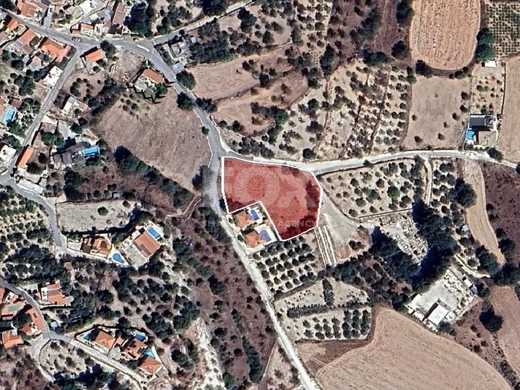 Residential field in Kalepia Community of Paphos