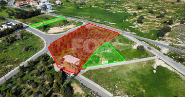 Spacious Development Land for Sale in Kato Polemidia