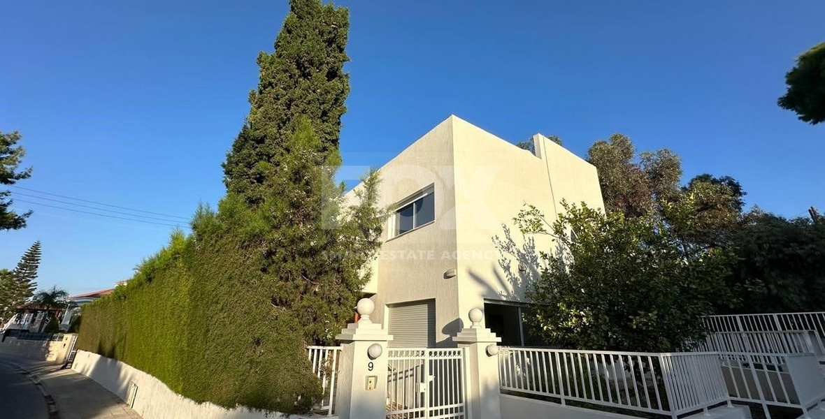 A stunning detached 4 bedroom villa with swimming pool in Agios Tychonas, Limassol