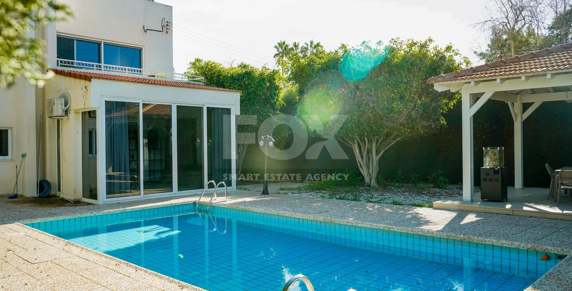 A stunning detached 4 bedroom villa with swimming pool in Agios Tychonas, Limassol