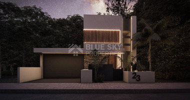 Spacious Three Bedroom House with Pool for sale in Mesa Geitonia
