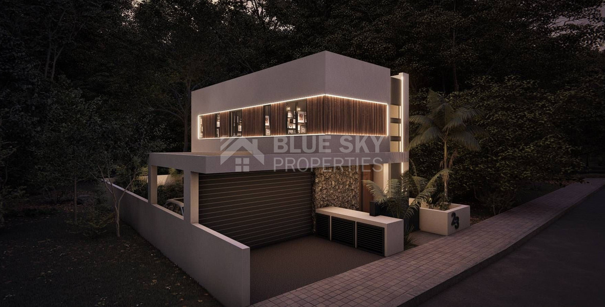 Spacious Three Bedroom House with Pool for sale in Mesa Geitonia