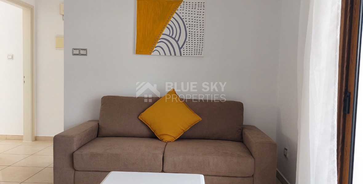 Modern Fully Furnished Two Bedroom Apartment in Universal