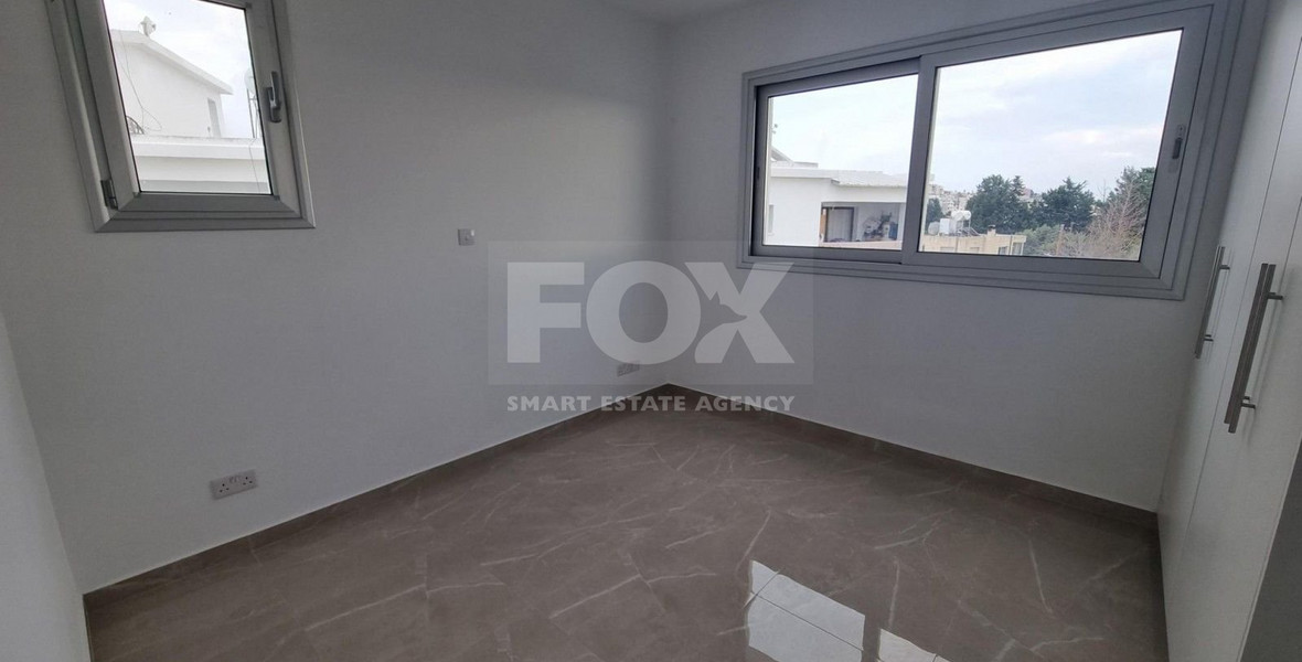 Four bedroom luxury semi detached villa in Tombs of The Kings Area