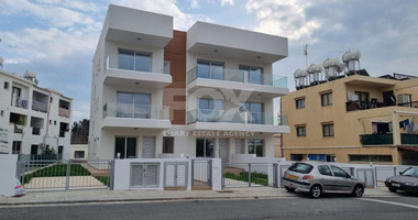 Four bedroom luxury semi detached villa in Tombs of The Kings Area