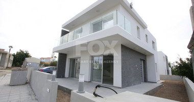 Five bedrooms villa in Anavargos area of Paphos