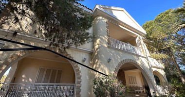 OUTSTANDING OPPORTUNITY  TO RENOVATE A GRAND VILLA OR DEMOLISH AND BUILD BLOCK OF APARTMENTS IN  AP. PETROU KAI PAVLOU (NO VAT ON PLOT).