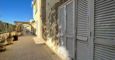 OUTSTANDING OPPORTUNITY  TO RENOVATE A GRAND VILLA OR DEMOLISH AND BUILD BLOCK OF APARTMENTS IN  AP. PETROU KAI PAVLOU (NO VAT ON PLOT).