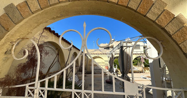 OUTSTANDING OPPORTUNITY  TO RENOVATE A GRAND VILLA OR DEMOLISH AND BUILD BLOCK OF APARTMENTS IN  AP. PETROU KAI PAVLOU (NO VAT ON PLOT).