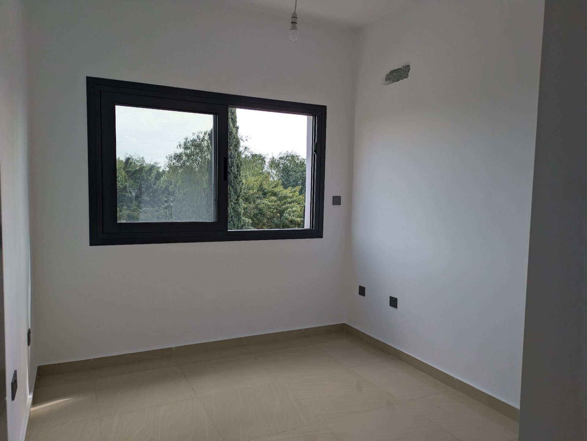 Mieszkanie 2 pokoi 75 m² Pafos, Cypr