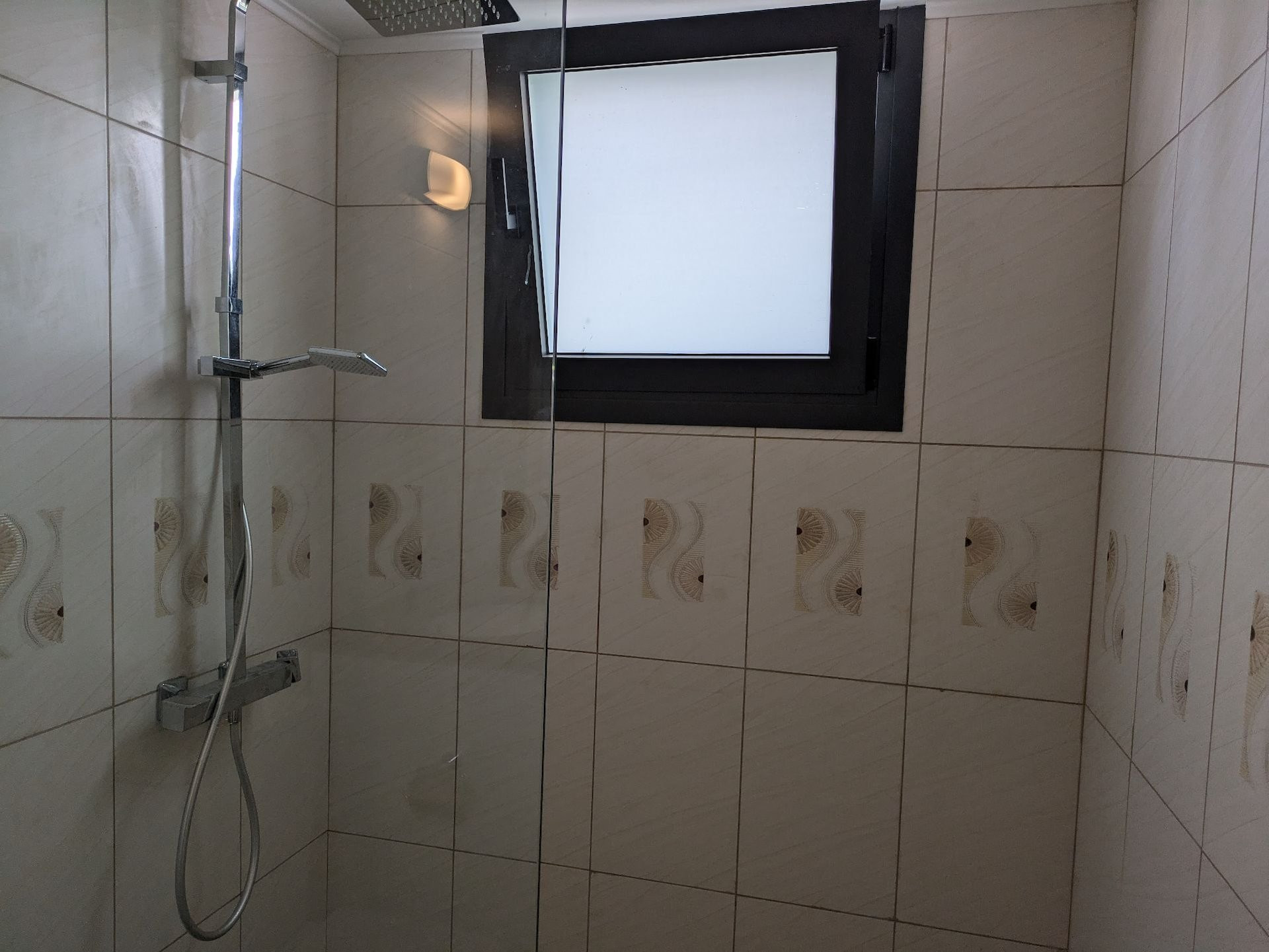 Mieszkanie 2 pokoi 75 m² Pafos, Cypr