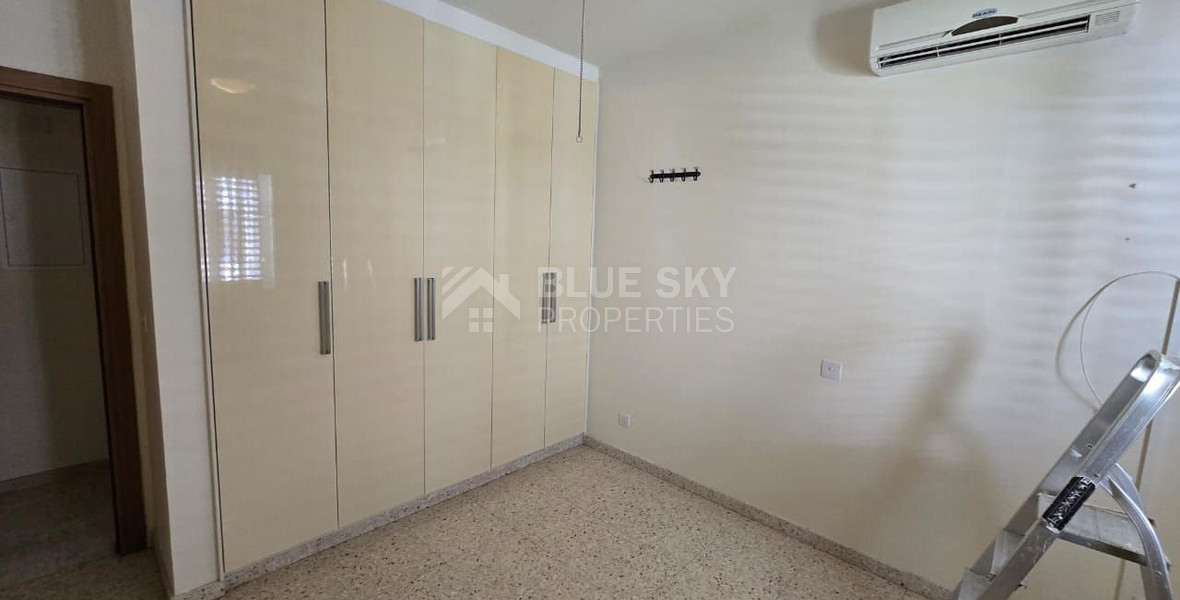 Spacious 3 Bedroom Upper House for Rent in Kato Polemidia, Limassol