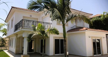 Four Bedroom Detached Villa with Pool for sale in Agios Tychon