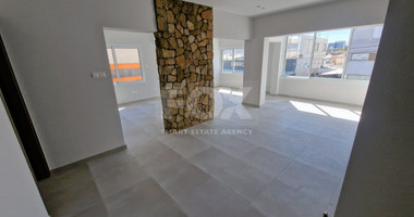 Commercial Building for rent in Apostolou Petrou & Pavlou