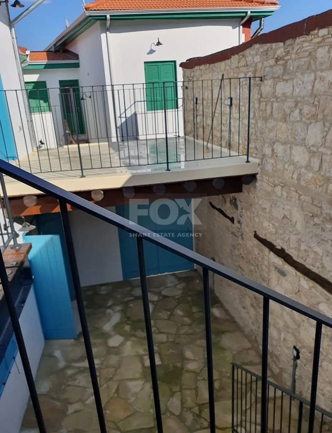 Modern Mixed Use Building for Rent Omodos