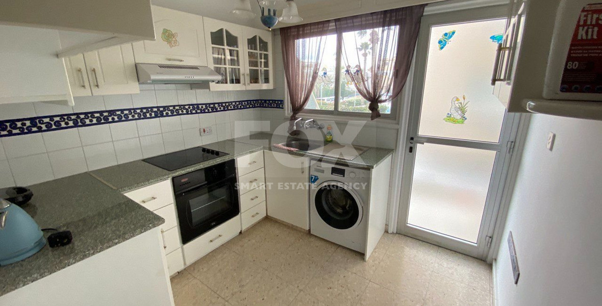 Spacious two-bedroom apartment with Private Garden in Kato Pafos