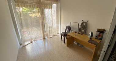 Spacious two-bedroom apartment with Private Garden in Kato Pafos