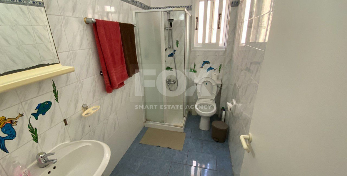 Spacious two-bedroom apartment with Private Garden in Kato Pafos