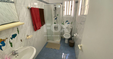 Spacious two-bedroom apartment with Private Garden in Kato Pafos