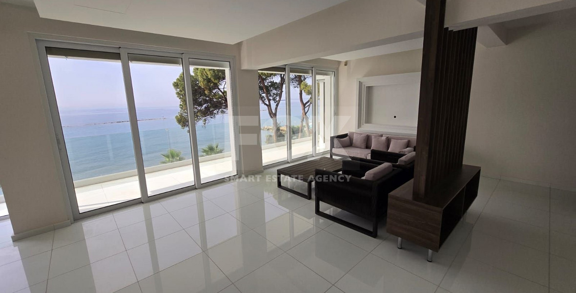 Beautiful fully furnished sea front apartment in Potamos Germasogeias, Limassol